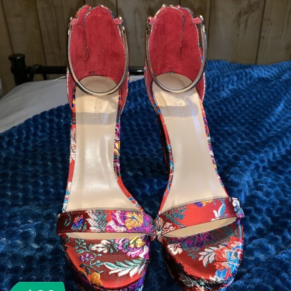 Heels - Picture 2 of 6